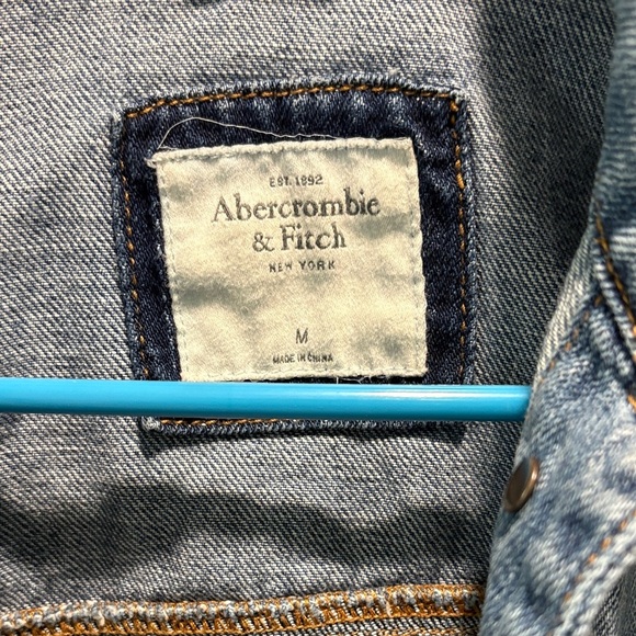 Abercrombie & Fitch Classic Blue Cropped Jean Jacket - Picture 2 of 5